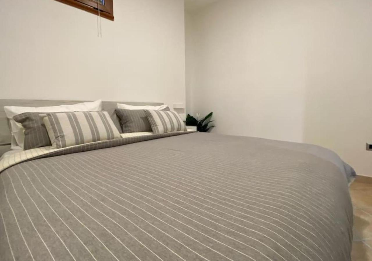 Loft Comodo Ed Elegante • Wi-Fi E Colazione Sanluri Exterior photo